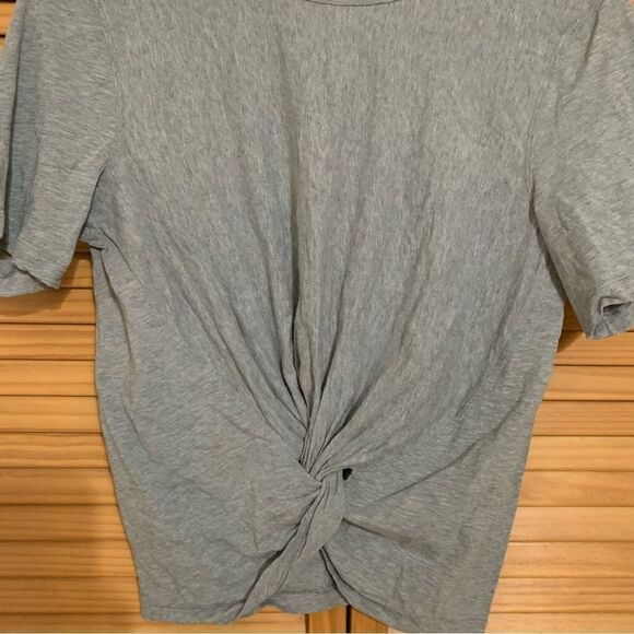 Lululemon Athletica Gray Short Sleeve size 4 - Picture 2 of 5